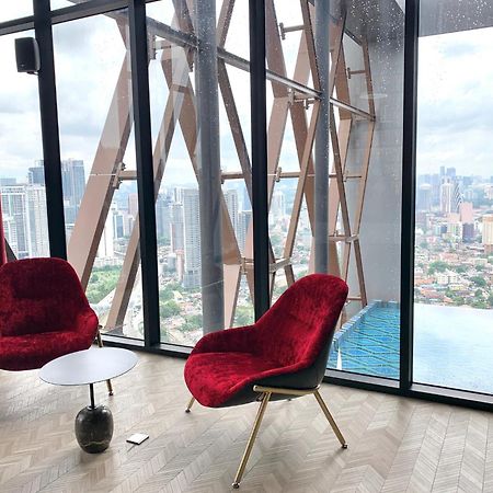 Scarletz Suites By Mykey กัวลาลัมเปอร์ ภายนอก รูปภาพ Sky Pool